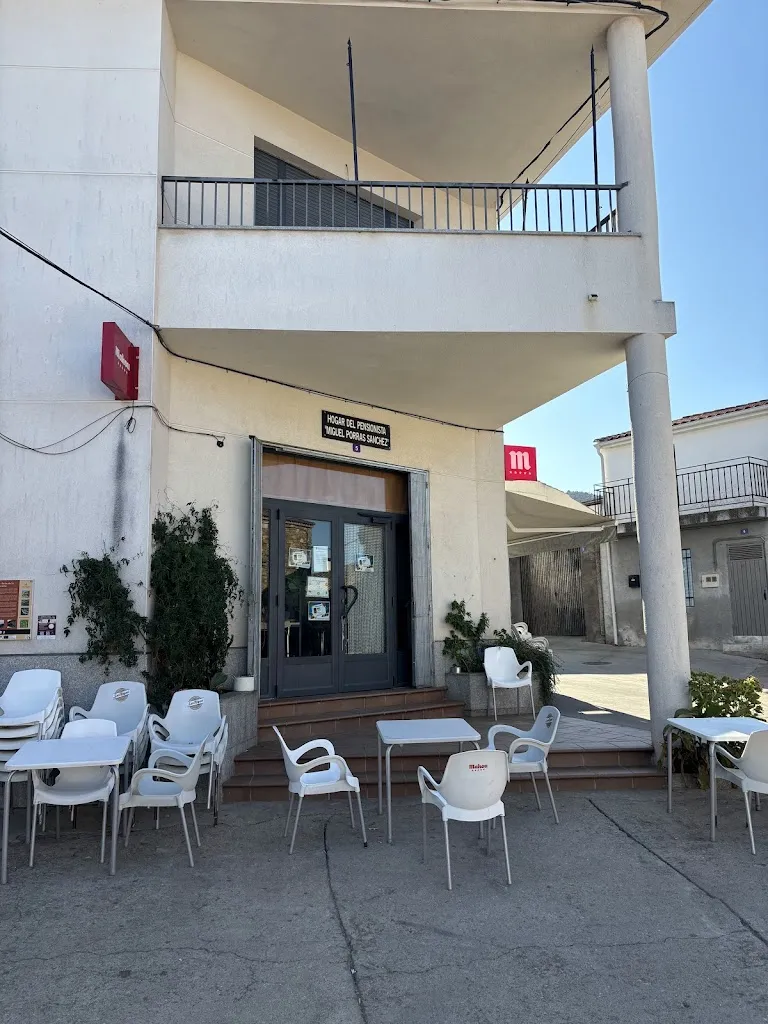 Bar - hogar del pensionista_Campillo de Deleitosa_slider_image_1