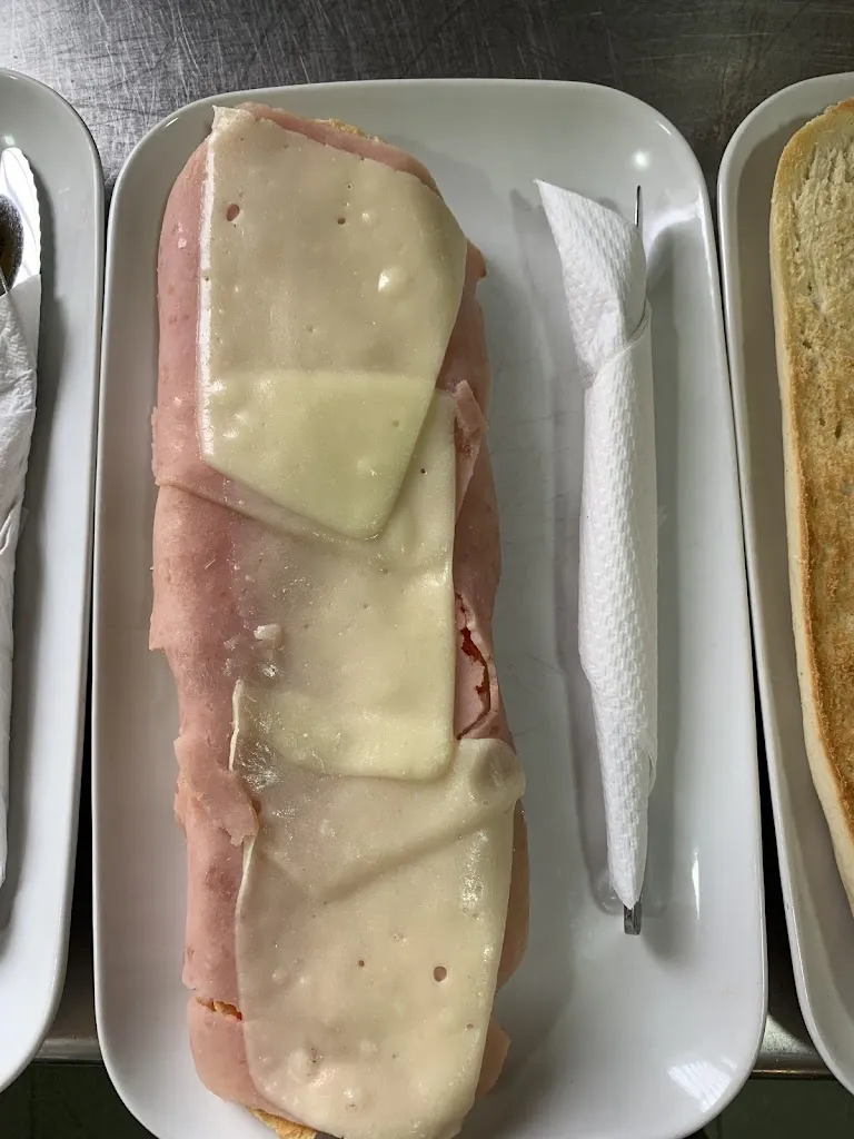 Cafetería restaurante AFER_Campo Lugar_slider_image_2