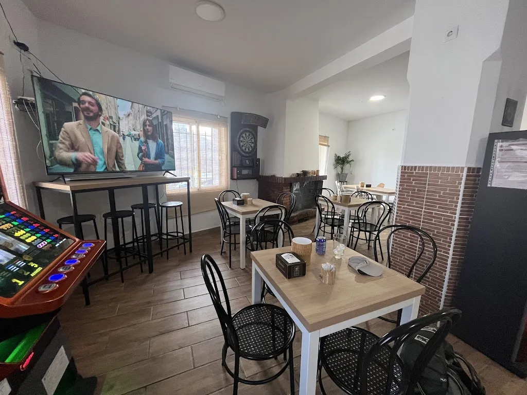 Bar Local Social restaurant in Campo Lugar