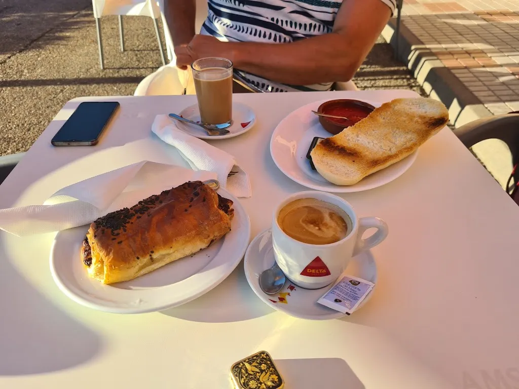 maria carina de vega trujillano_Mesón El Miajón_Campo Lugar_review