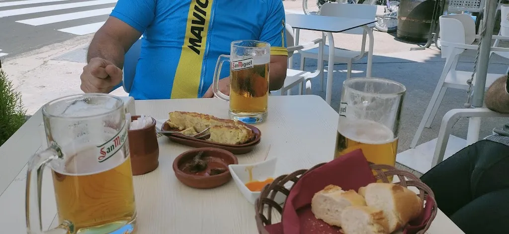 Menu_Cafetería Cervecería Izan_Carcaboso_image_2