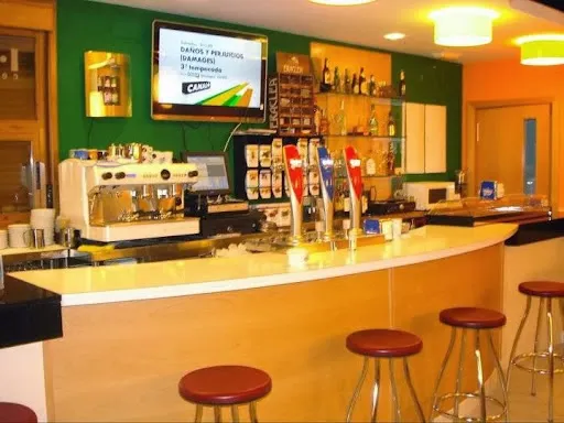 Cafetería Cervecería Izan_Carcaboso_slider_image_3