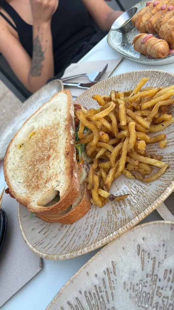 Laura Marcos_MacLaren's Irish & Sport Bar - Cañaveral_Cañaveral_review