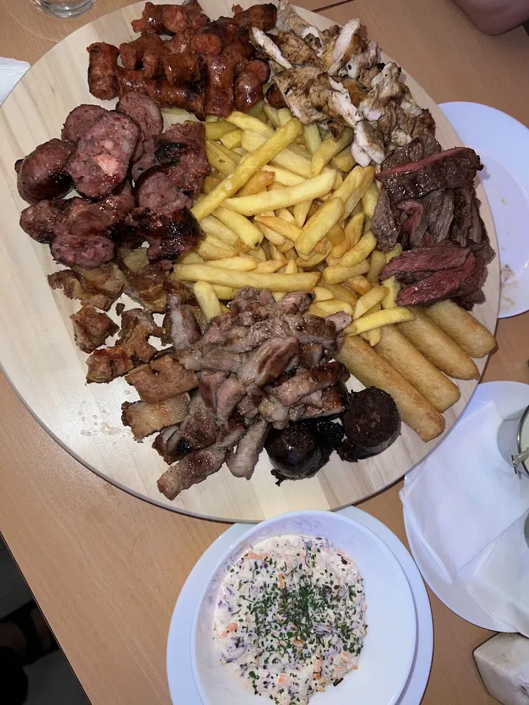 Mari Molina_SAZON DE ALLÁ Y DE ACÁ_Cañaveral_review