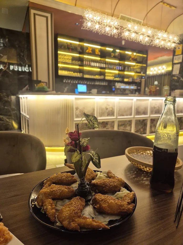 victor plata_TSINGHE Cocina Fusión_Cañaveral_review