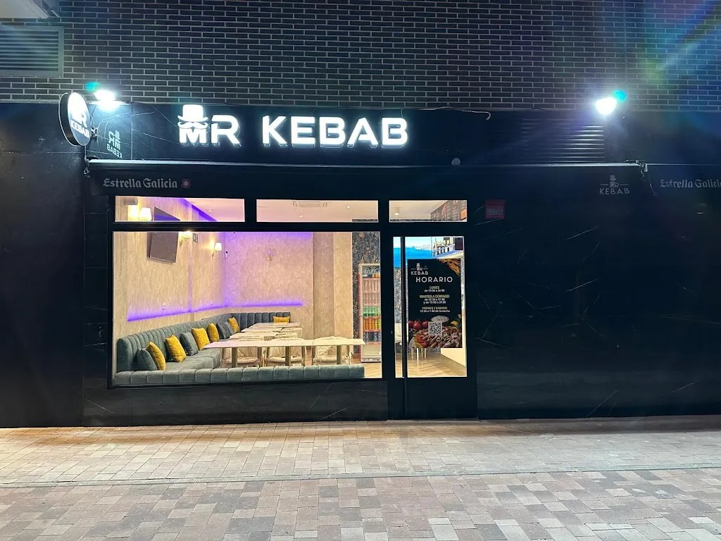 Mr kebab  restaurant in Cañaveral