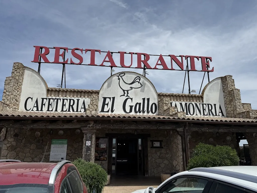Área de Servicio "El Gallo" restaurant in Casar de Cáceres