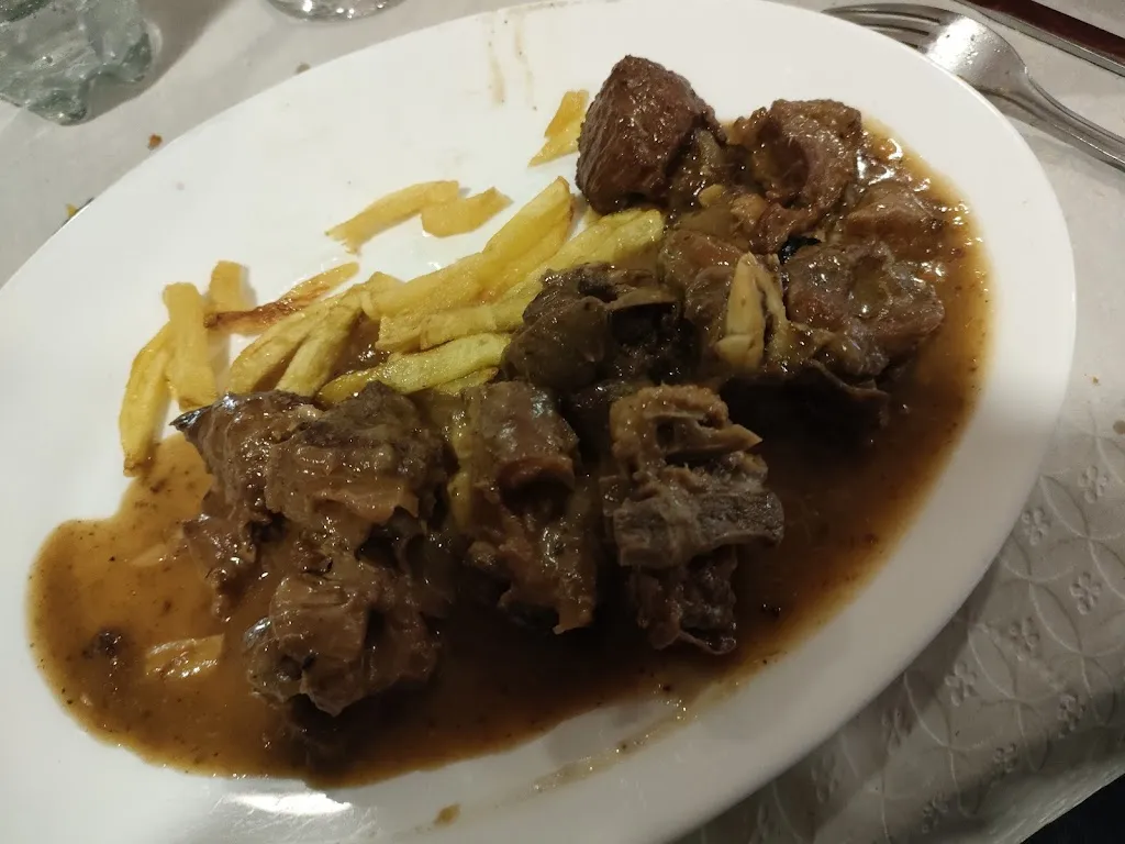 Karlitrix_Hostal bar restaurante Montesol_Casares de las Hurdes_review