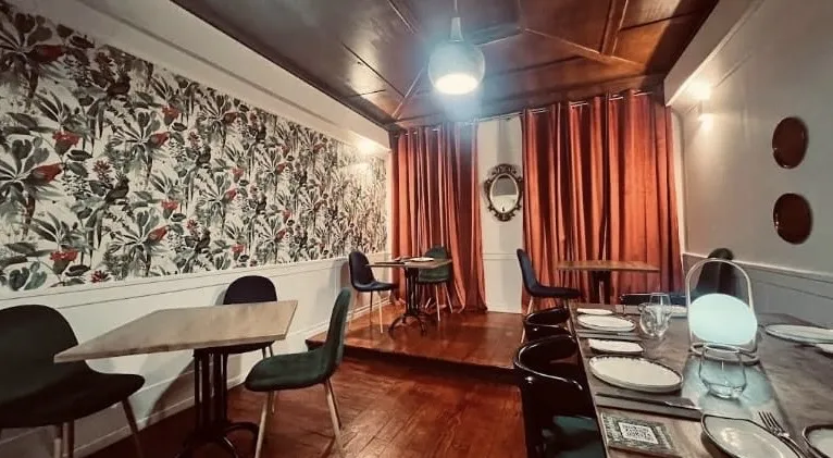 Angela Fdez_Chantarela_Cáceres_review