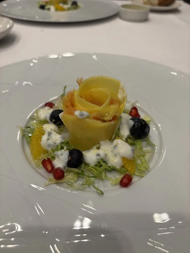 alin miu_Javier Martín_Cáceres_review