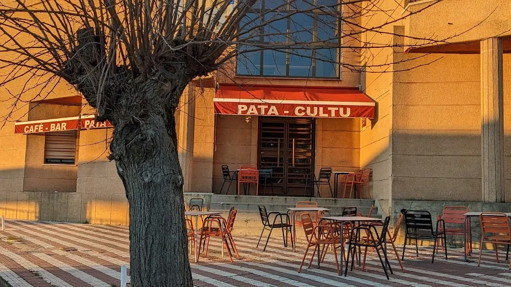 Pata-Cultu restaurant in Casas de Millán