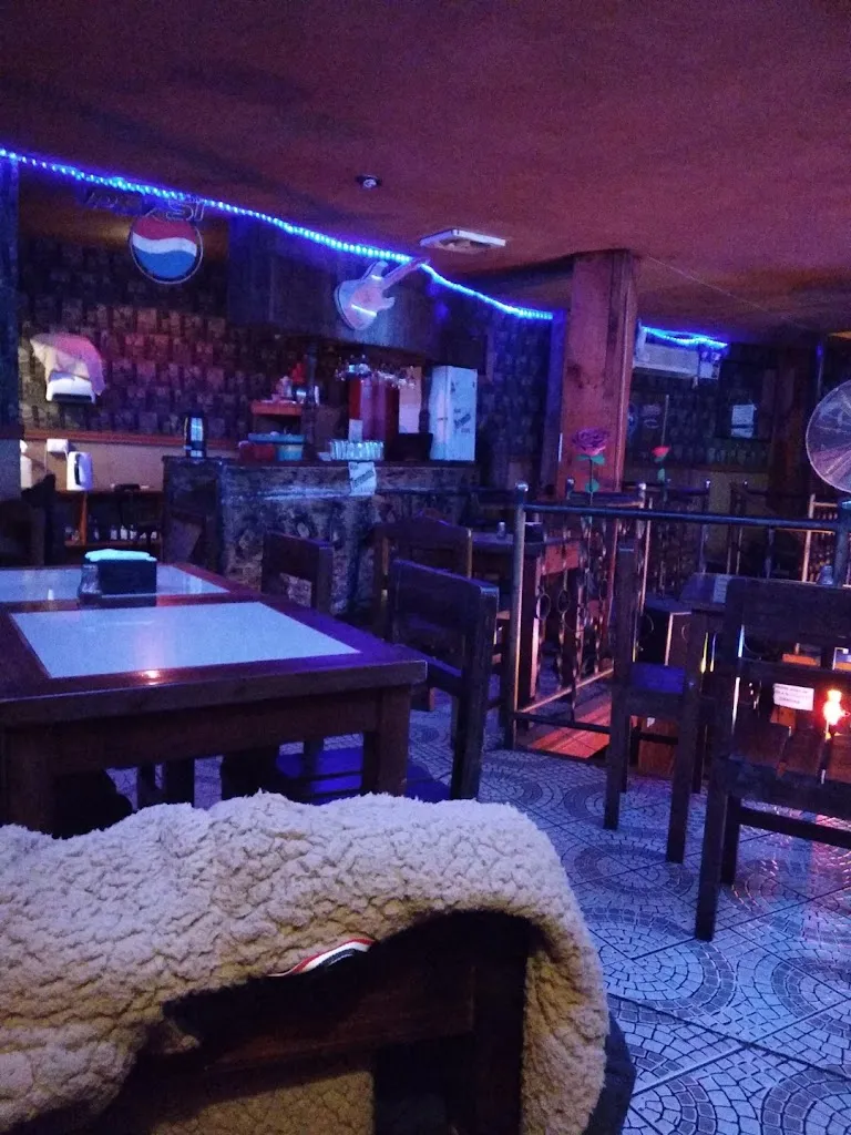 Juan Riquelme_Los Primos_Cabrero_review