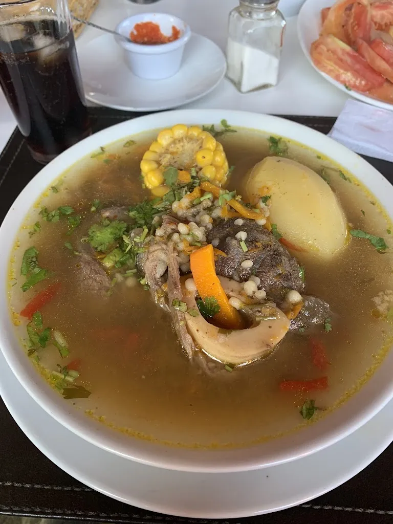 maria quezada_Hosteria el aromo_Cabrero_review