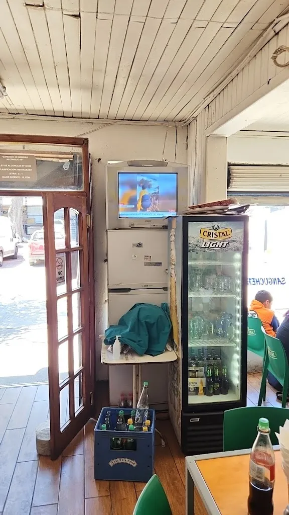 Sangucheria el Pizza Restaurante_Cabrero_slider_image_3