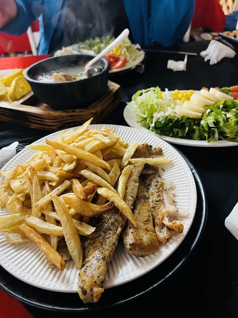 Douglas Marticorena_El cocinero del puerto_Cabrero_review