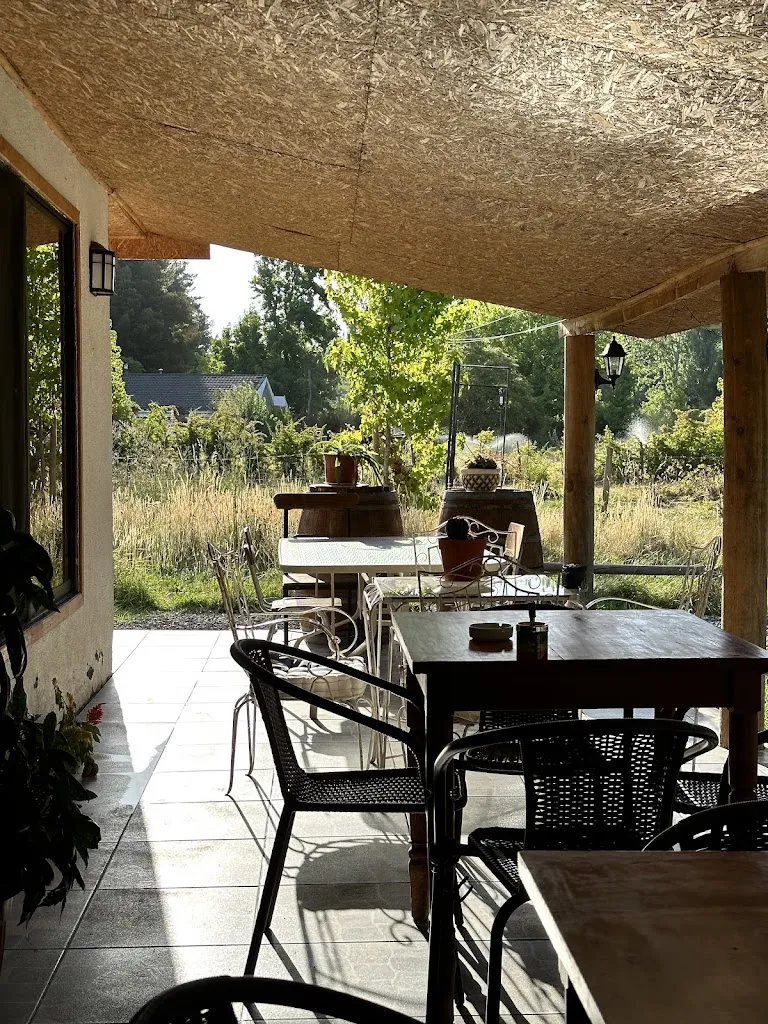 Gourmet Monserrat restaurant in Cabrero