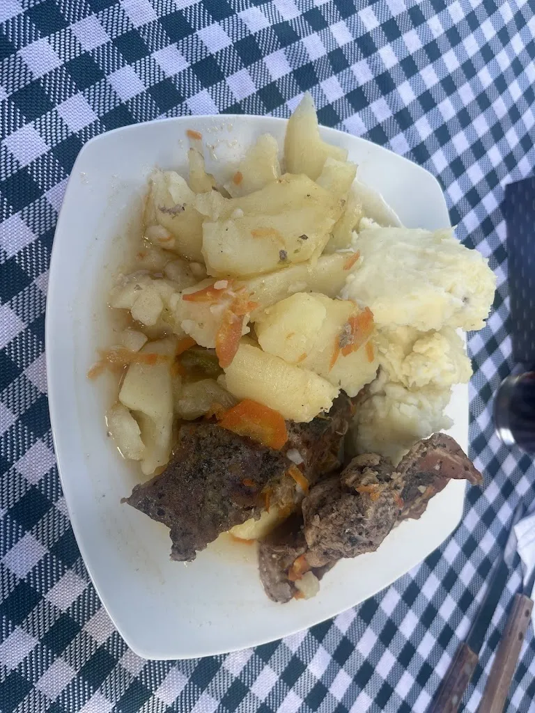 Menu_El Care'pollo_Cabrero_image_3