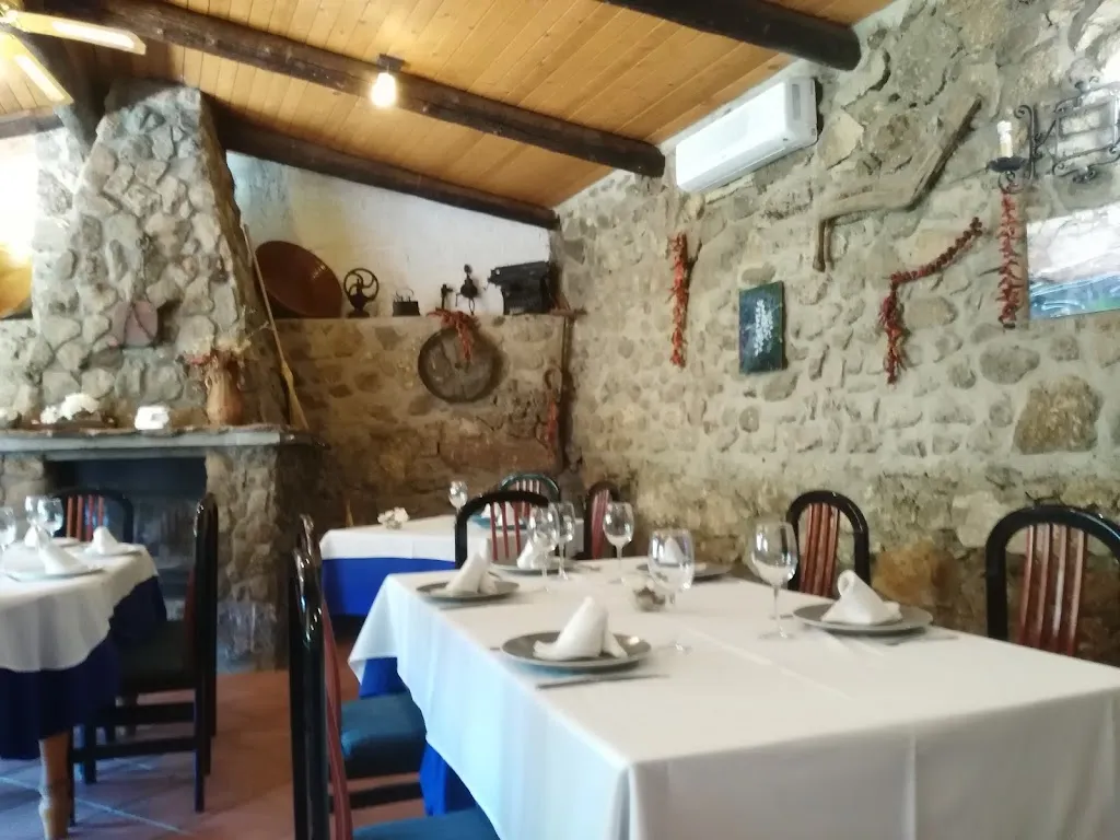 La Garganta restaurant in Casas del Castañar