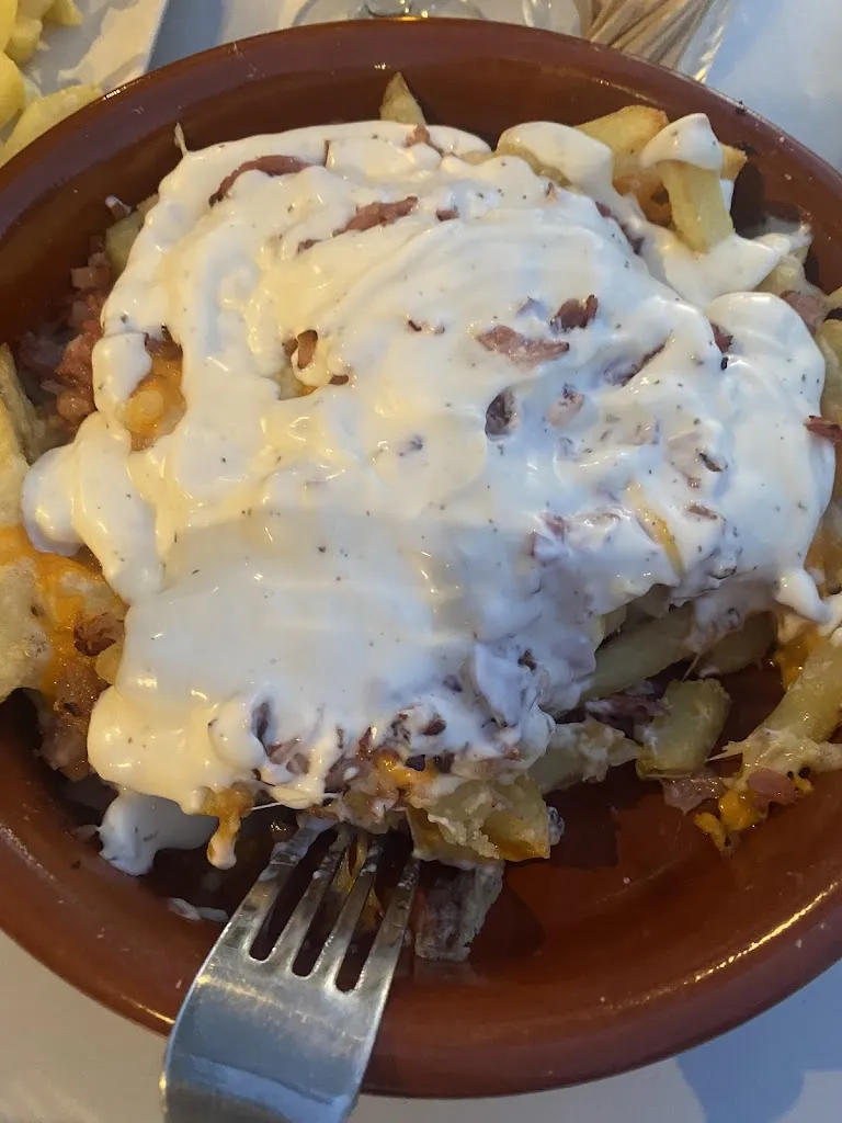 Celia Cortés_Bar Capri_Casas del Castañar_review