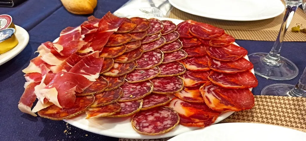 Restaurante Regino_Casas del Castañar_slider_image_2