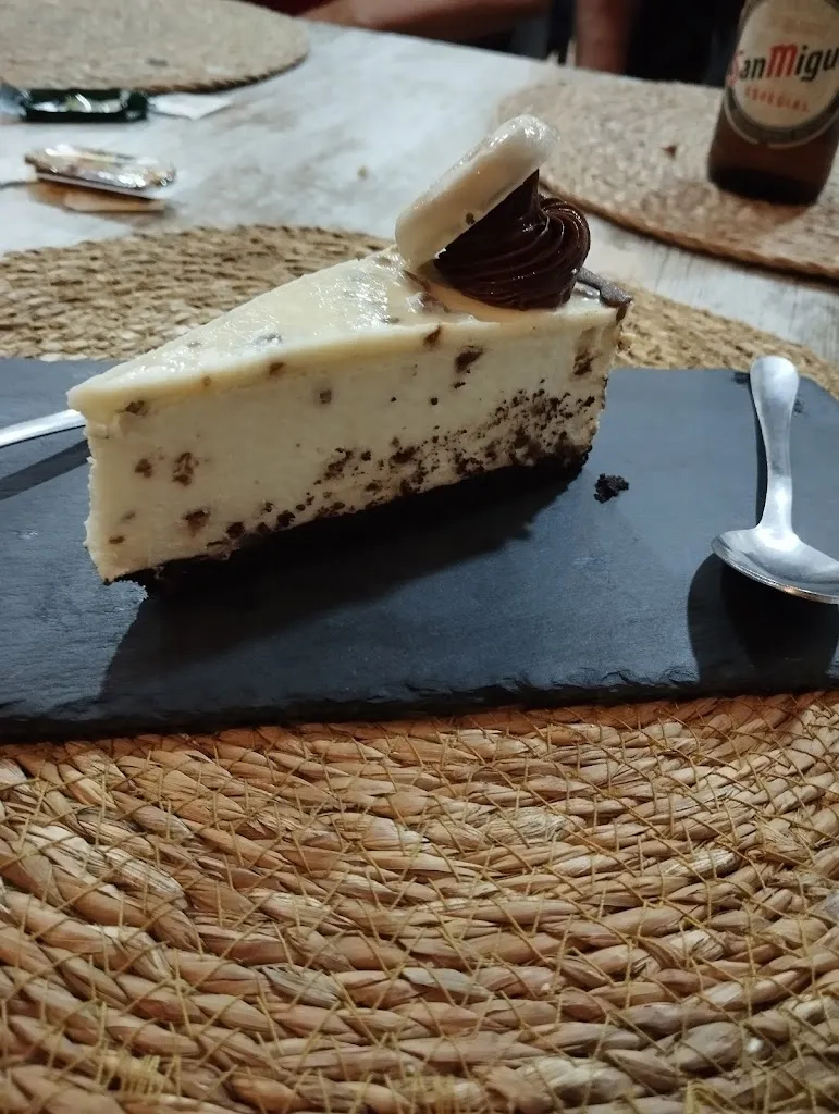 Marian Meléndez Coron_Café Bar Casa CAPUCHO_Ceclavín_recensione