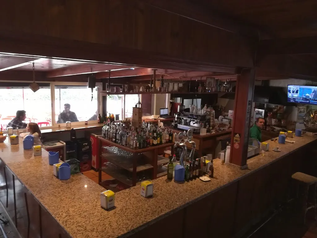 Café Bar Casa CAPUCHO_Ceclavín_slider_image_1