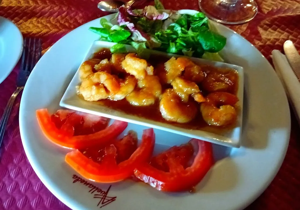 Henar Glez_Avellaneda Amanecer_Castañar de Ibor_review