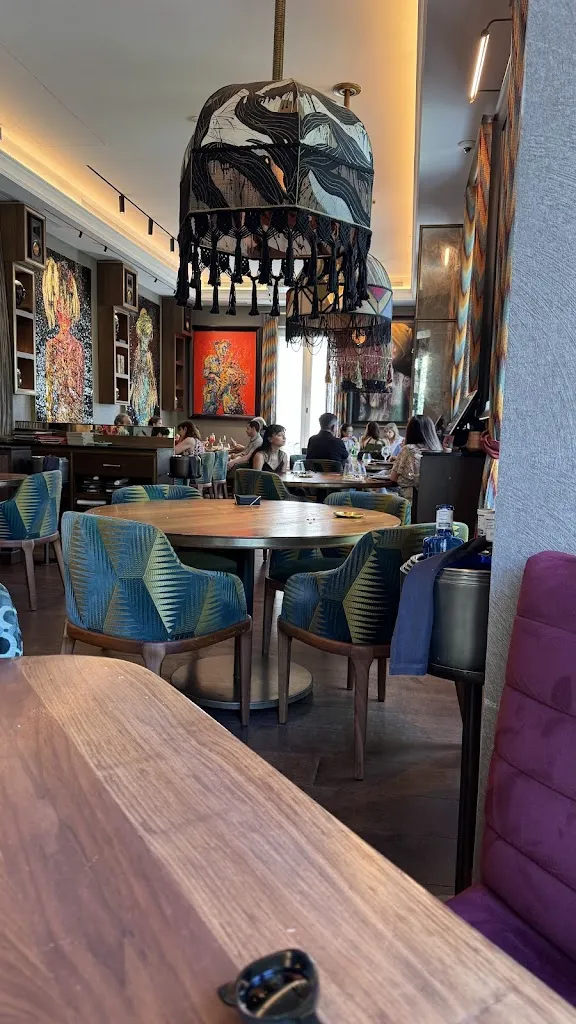 Virginia Calero_ABYA Restaurante Madrid_Ares_recensione