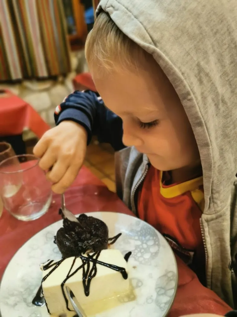 Kendra Hoover_Restaurante Fogones El Chato_Alcalá del Júcar_review