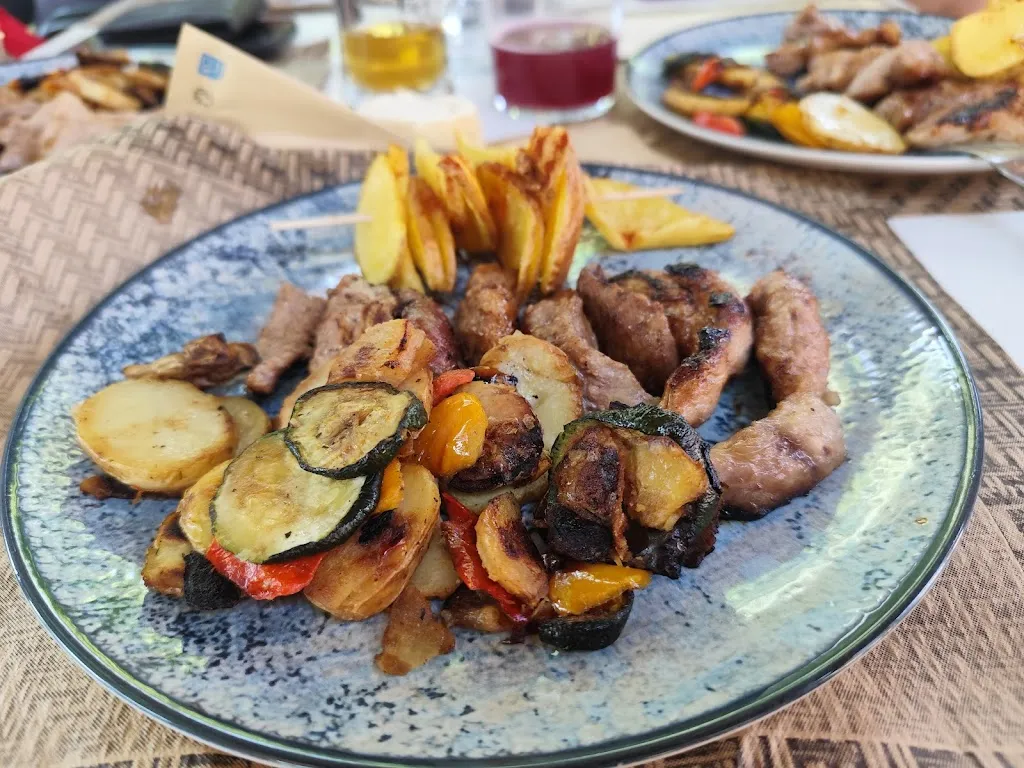 Restaurante piscinas de Cilleros_Cilleros_slider_image_3