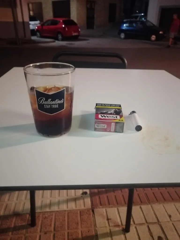 Jose Ramon Cabezudo Gonzalez_Bar Lusitania_Cilleros_review