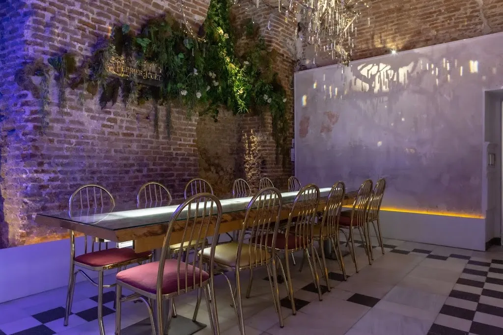 Choose Restaurante Vegano restaurant in Cerezo