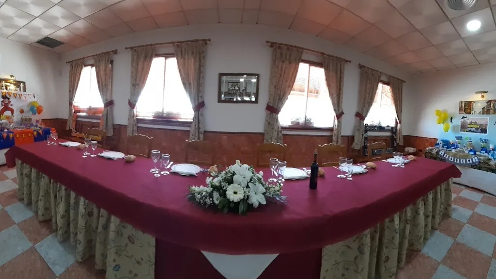 Marisquería Dorado restaurant in Cedillo