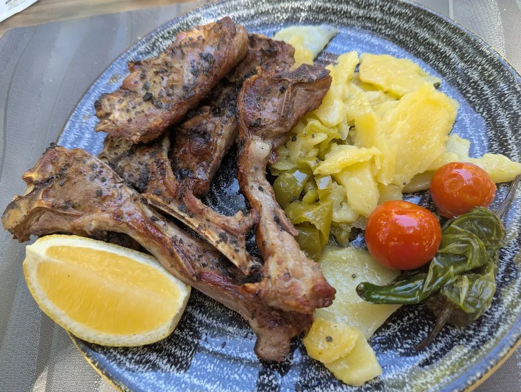 Restaurante Asador Vistas al rio_Alcalá del Júcar_slider_image_3