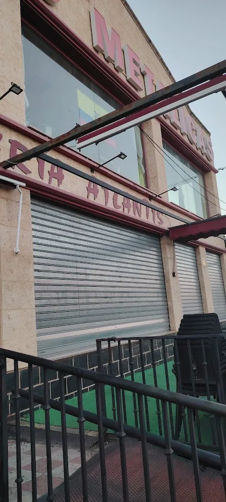 Alicia Ayora velles_Cafeteria Atlantis_Cedillo_review