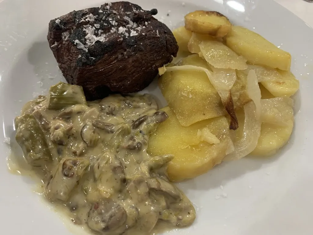 Restaurante Montesol_Casillas de Coria_slider_image_2