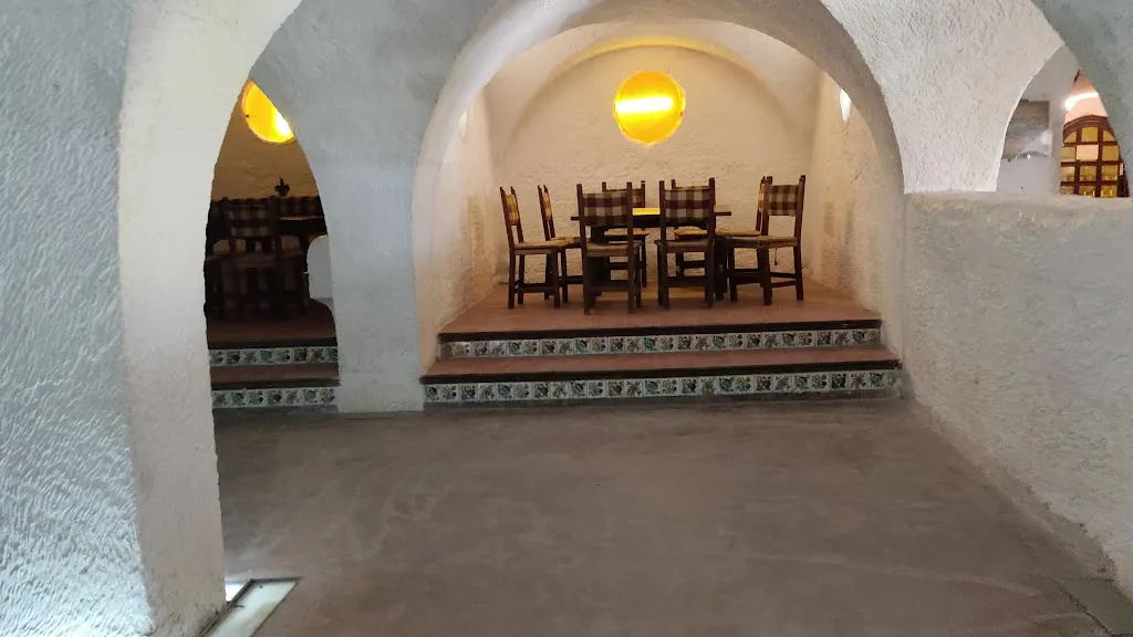 Cuevas de Masagó y del Duende_Alcalá del Júcar_slider_image_2