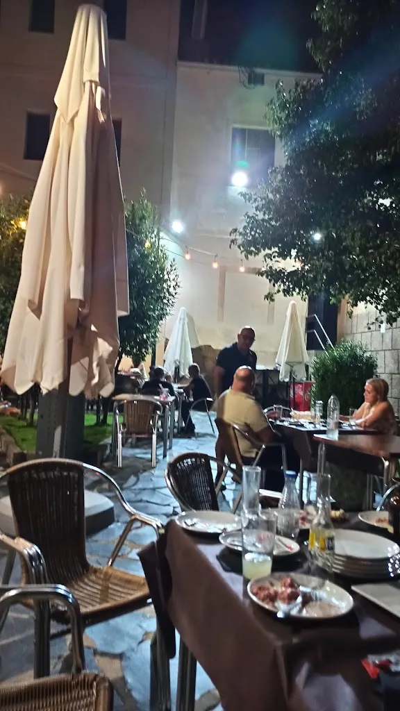 La Posada Tapería restaurant in Casillas de Coria