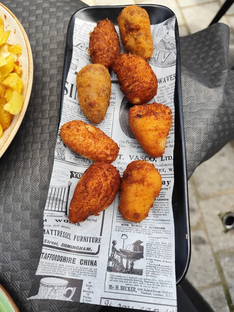 Roberto Suanez Sánchez_Casa Maxi_Casillas de Coria_recensione