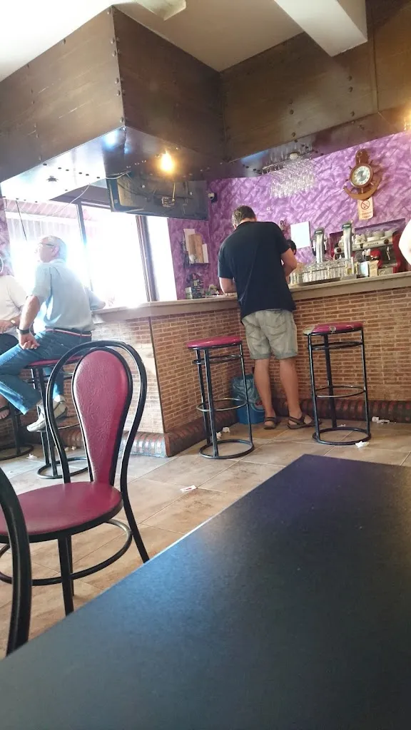 Cafe Bar Jony_Deleitosa_slider_image_3