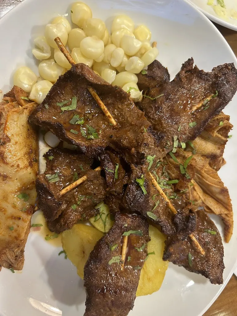 Menu_Bar la Cumbre del Huascarán_Cumbre La_image_9