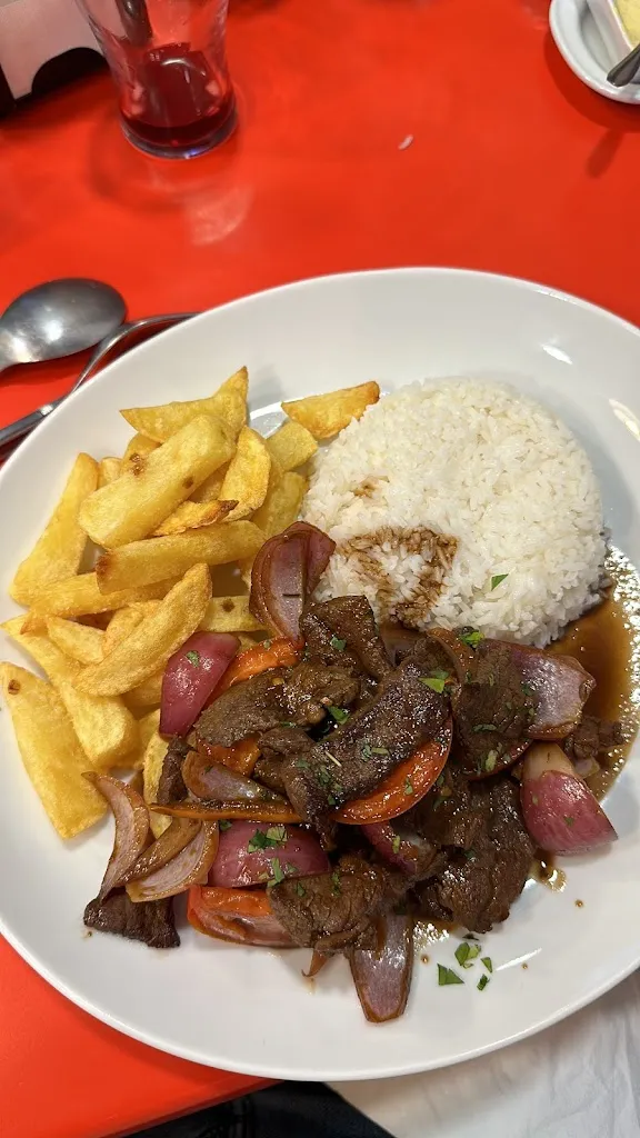 Tommy Benjamin_Bar la Cumbre del Huascarán_Cumbre La_review