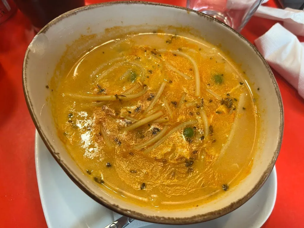 Amaia García_Bar la Cumbre del Huascarán_Cumbre La_review