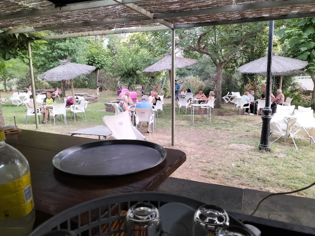 Chiringuito de la Piscina_Descargamaría_slider_image_1