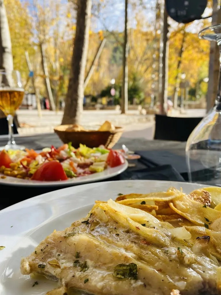 Menü_Restaurante Abrásame_Alcalá del Júcar_Bild_6