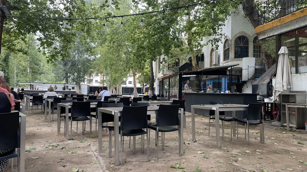 Restaurante Abrásame_Alcalá del Júcar_slider_image_1