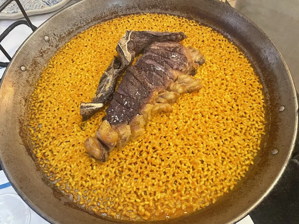 Ana Fiandor_St.James l Paella Madrid_Eljas_Bewertung