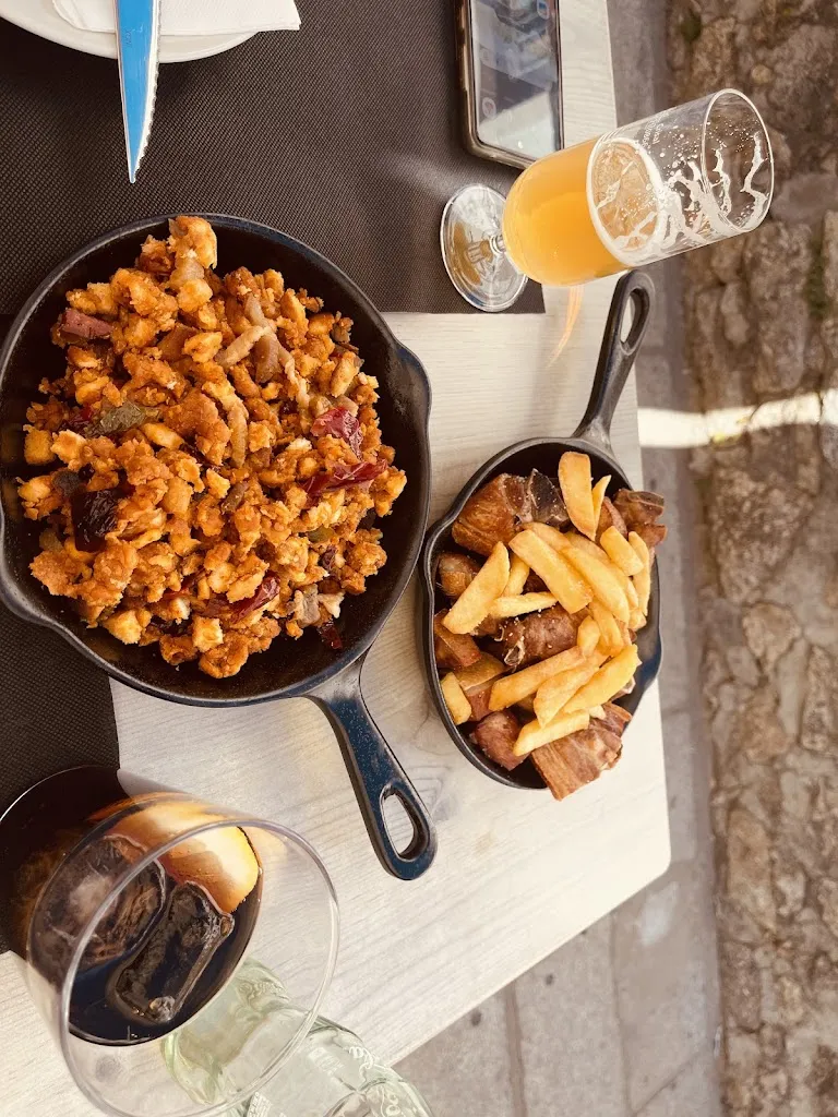 Restaurante-Cafetería Villaflor_Cuacos de Yuste_slider_image_2