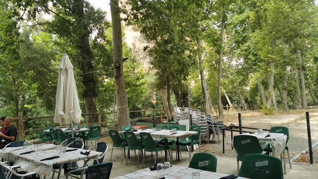 Bar la playeta Restaurant in Alcalá del Júcar