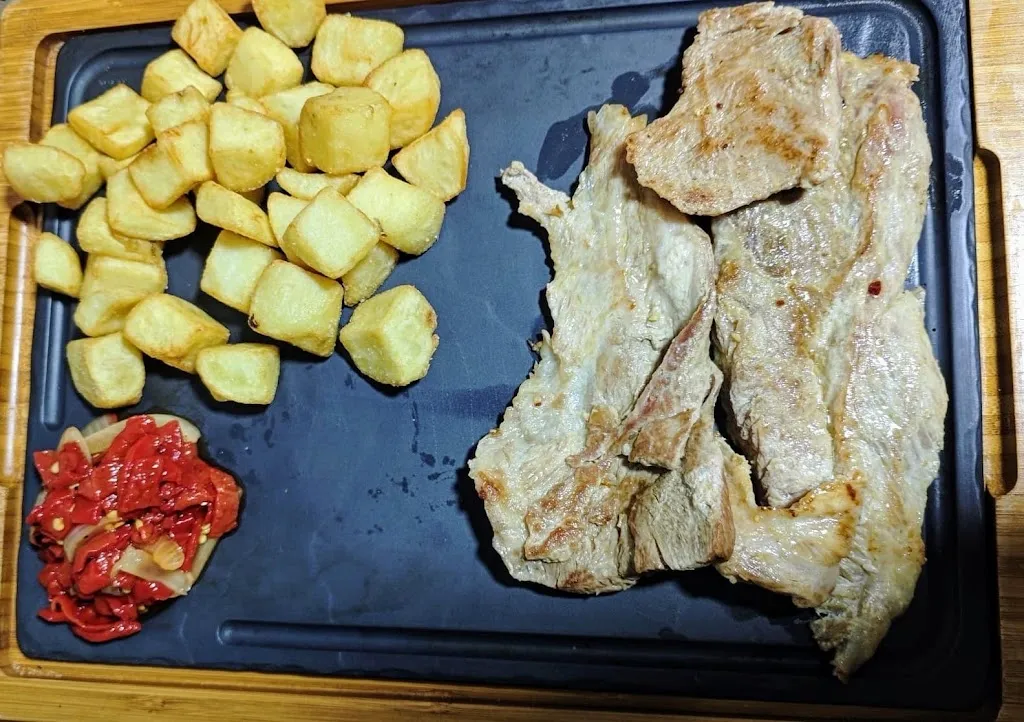 Cafe bar El rincón de los perdonaos restaurant in Cuacos de Yuste